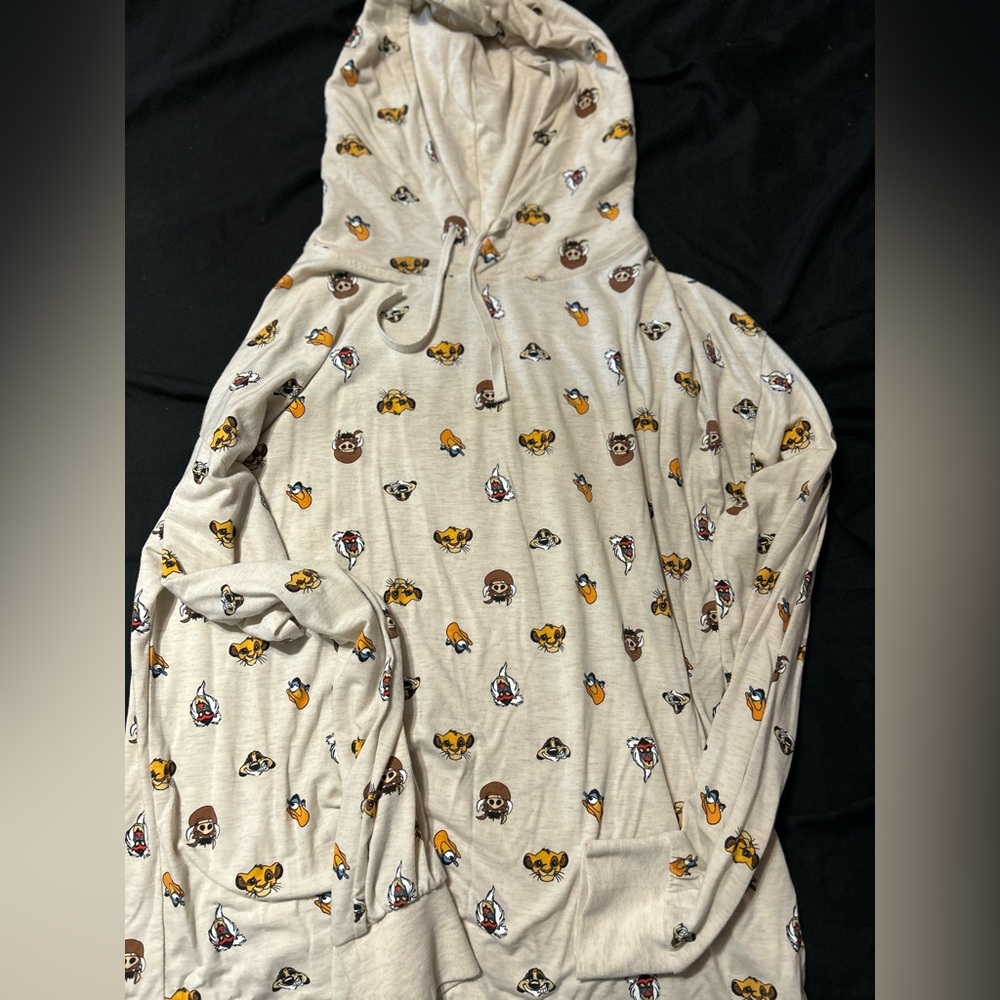 Disney lion king long sleeve pullover shirt womens size medium